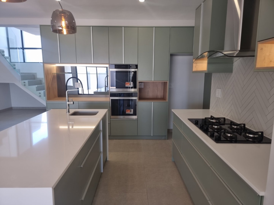 4 Bedroom Property for Sale in Sandown Western Cape